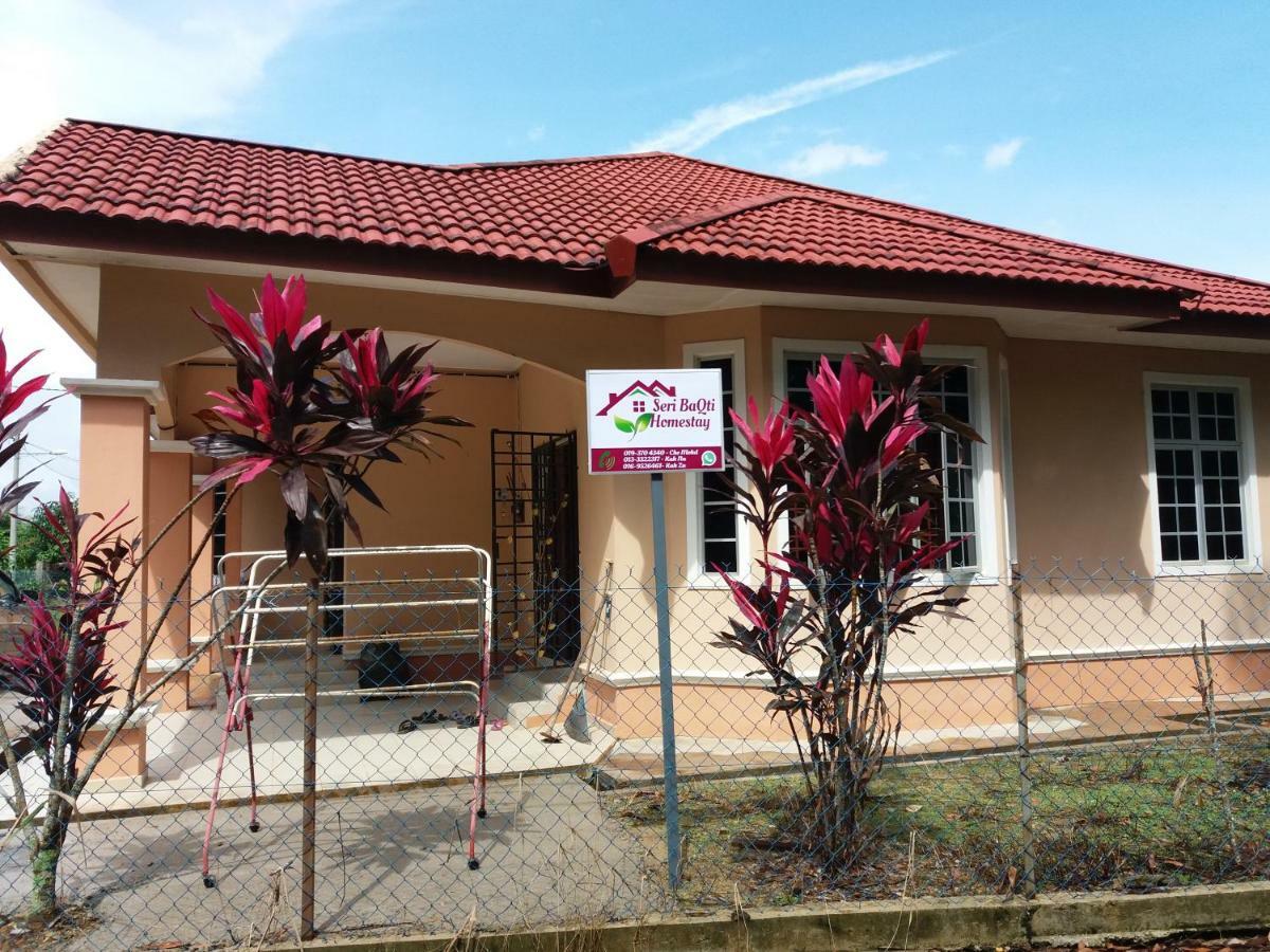 Seri Baqti Homestay Tanah Merah  Luaran gambar