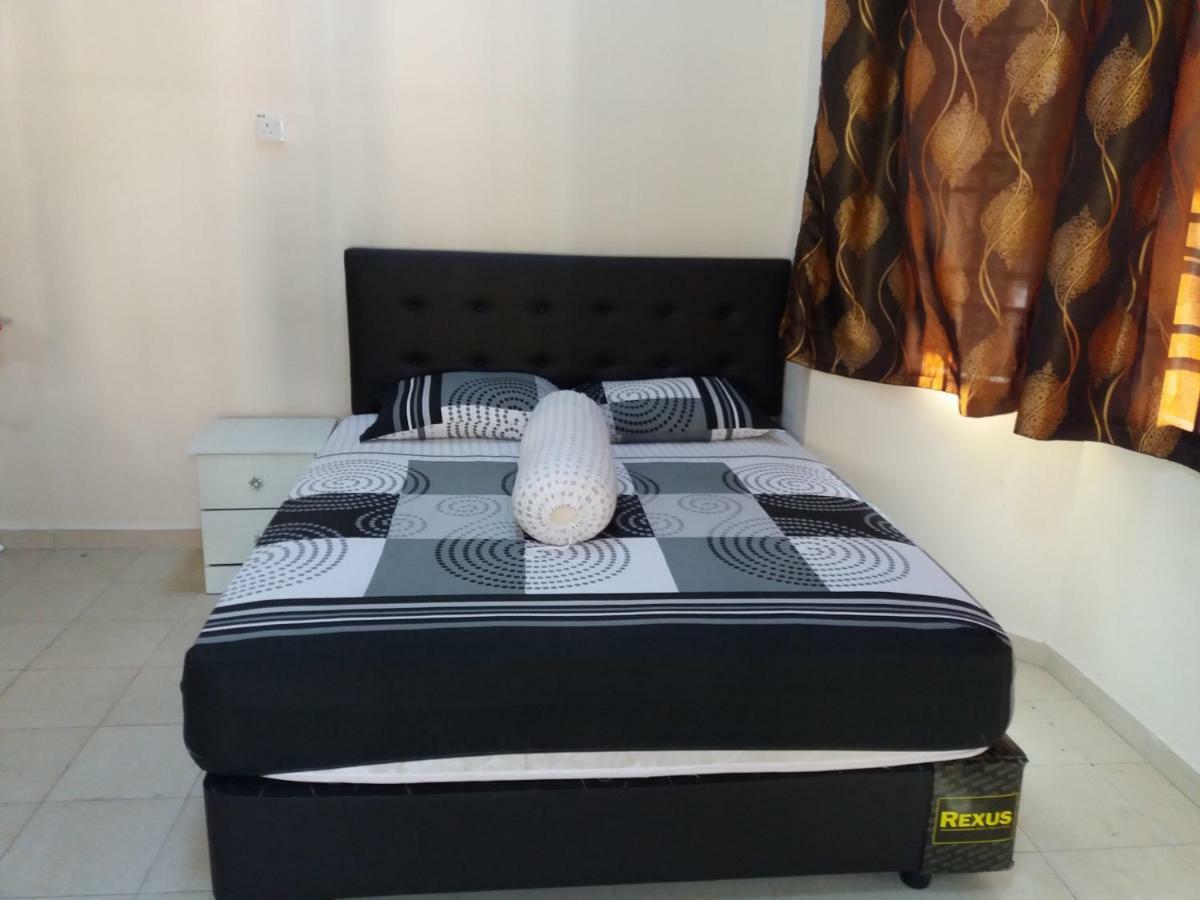 Seri Baqti Homestay Tanah Merah  Luaran gambar