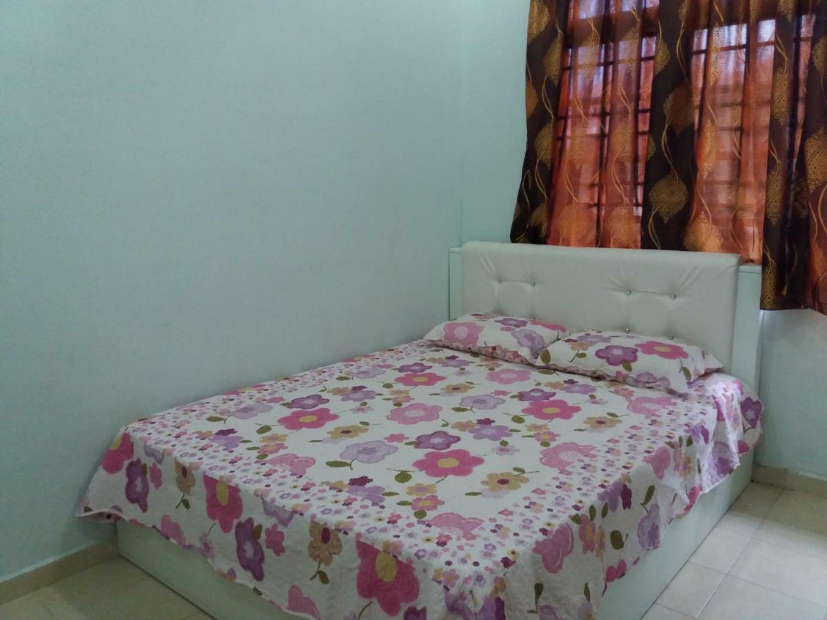 Seri Baqti Homestay Tanah Merah  Luaran gambar