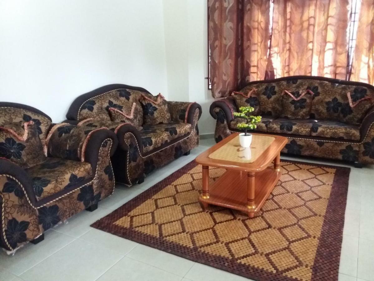 Seri Baqti Homestay Tanah Merah  Luaran gambar